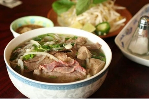 Quán Ăn Phở Tín