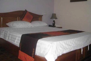Phố Vắng 2 Hotel