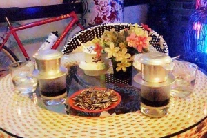 Phố Vắng Cafe