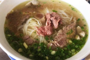 Phở Việt - Cách Mạng Tháng 8