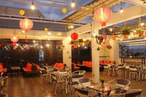 Phoenix Cafe