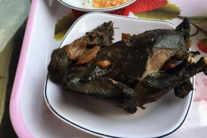 Quán Ăn Phong Ký - Gà Ác Tiềm Thuốc Bắc & Cơm Chiên