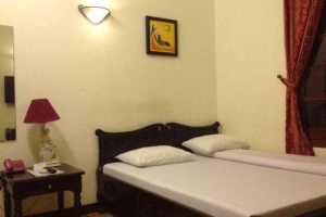 Phong Lan Hotel - Yết Kiêu