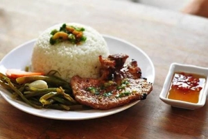 Quán Ăn Phong Phú - Cơm & Bánh Bèo