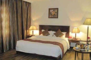 Phú Nhuận Hotel - Trần Duy Hưng