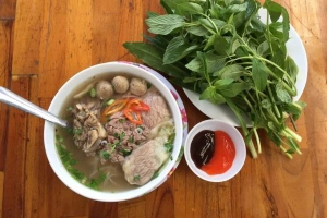Quán Ăn Phú Quý - Bún Bò Huế