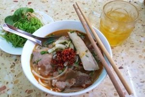 Quán Ăn Phú Thọ - Phở Gà & Bún Bò Huế