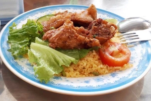 Quán Ăn Phúc Ký - Cơm Gà, Hủ Tiếu & Nui