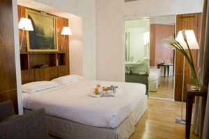 Phượng Hoàng Hotel - Lê Lợi