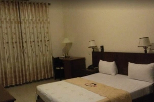 Phượng Thứ Hotel