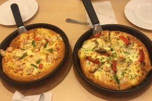 Nhà Hàng Pizza Hut - Võ Văn Ngân