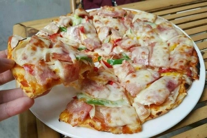 Quán Ăn Pizza Lào