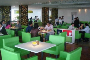 PNC Book Cafe - Nguyễn Oanh