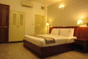 Pravina Hotel