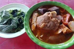 Quán Ăn Quán 136 - Bún Riêu & Canh Bún