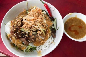 Quán Ăn 21 - Bánh Cuốn - Mì Quảng & Bún Thịt Nướng