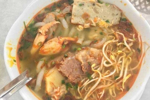 Quán Ăn 235 - Bún Bò & Bánh Canh Cua