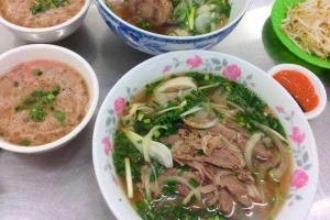 Quán Ăn A Móng - Phở & Bún Bò