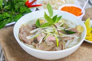 Quán Ăn Bà Linh Quán - Cơm & Phở