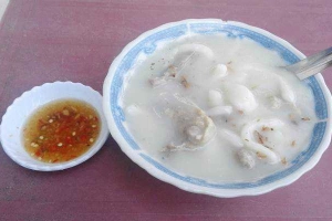 Quán Ăn Bánh Canh Bột Xắt - Chợ Cầu Bà Mụ