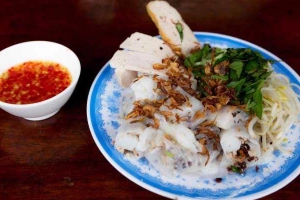 Quán Ăn Bánh Cuốn Cô Ba