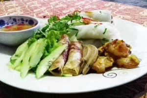 Quán Ăn Bánh Cuốn Nóng Cô Nga