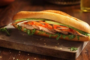 Quán Ăn Bánh Mì Bami Bread - Nguyễn Văn Cừ