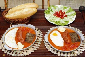 Quán Ăn Bánh Mì & Mì Xào Thập Cẩm - Điện Biên Phủ