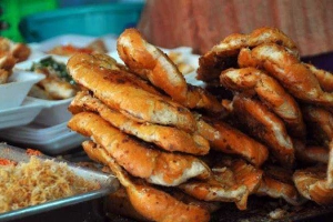 Quán Ăn Bánh Mì Nướng Lu