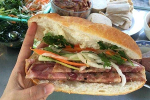 Quán Ăn Bánh Mì Pate Thịt Nguội Bà Bắc