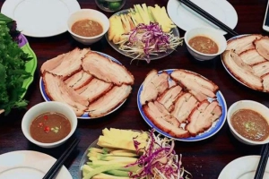 Quán Ăn Bánh Tráng Cuốn Thịt Heo Hoàng Bèo - Duy Tân