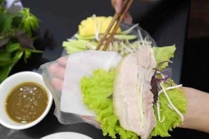 Quán Ăn Bánh Tráng Cuốn Thịt Heo - Lý Bôn