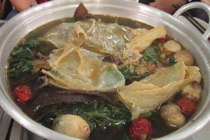 Quán Ăn Bảy Triều - Lẩu Dê, Cari Dê