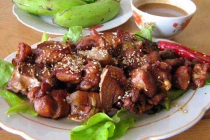 Quán Ăn Bẩy Vân - Đặc Sản Dê Núi & Cơm Cháy