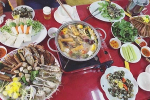 Quán Ăn Bè Đất Mỏ - Hải Sản Tươi Sống
