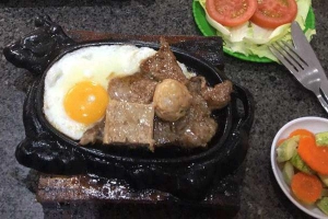 Quán Ăn Beefsteak Nam Sơn - Hồ Thị Tư