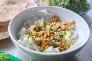 Quán Ăn Bình Đào - Mì Quảng & Bún Giò