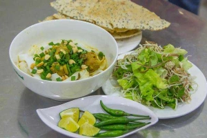 Quán Ăn Bốn Quảng - Bún, Mì Quảng & Bánh Canh
