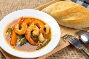 Quán Ăn Bready Bánh Mì Tươi - Burger Đĩa Bay - Bà Huyện Thanh Quan