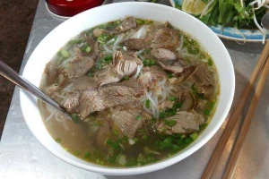 Quán Ăn Bún Bò Giò Huế