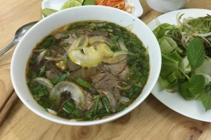 Quán Ăn Bún Bò Huế Bé