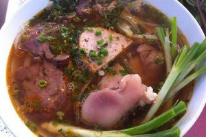 Quán Ăn Bún Bò Huế Đúng Điệu