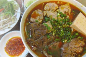 Quán Ăn Bún Bò Huế Long Vân