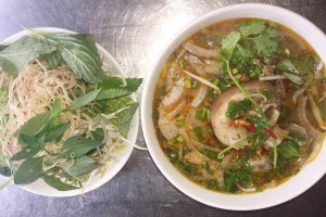 Quán Ăn Bún Bò Huế Phú Quới