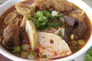Quán Ăn Bún Bò Huế - QL18