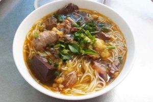 Quán Ăn Bún Bò Phượng