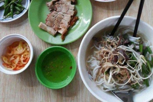 Quán Ăn Bún Nước Lèo Hương Trà - Phạm Ngũ Lão