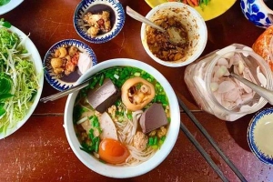 Quán Ăn Bún Riêu - Chợ Bến Súc