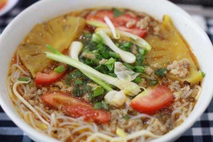 Quán Ăn Bún Riêu Cua Cô Năm