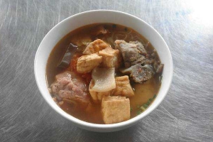Quán Ăn Bún Riêu Vỉa Hè